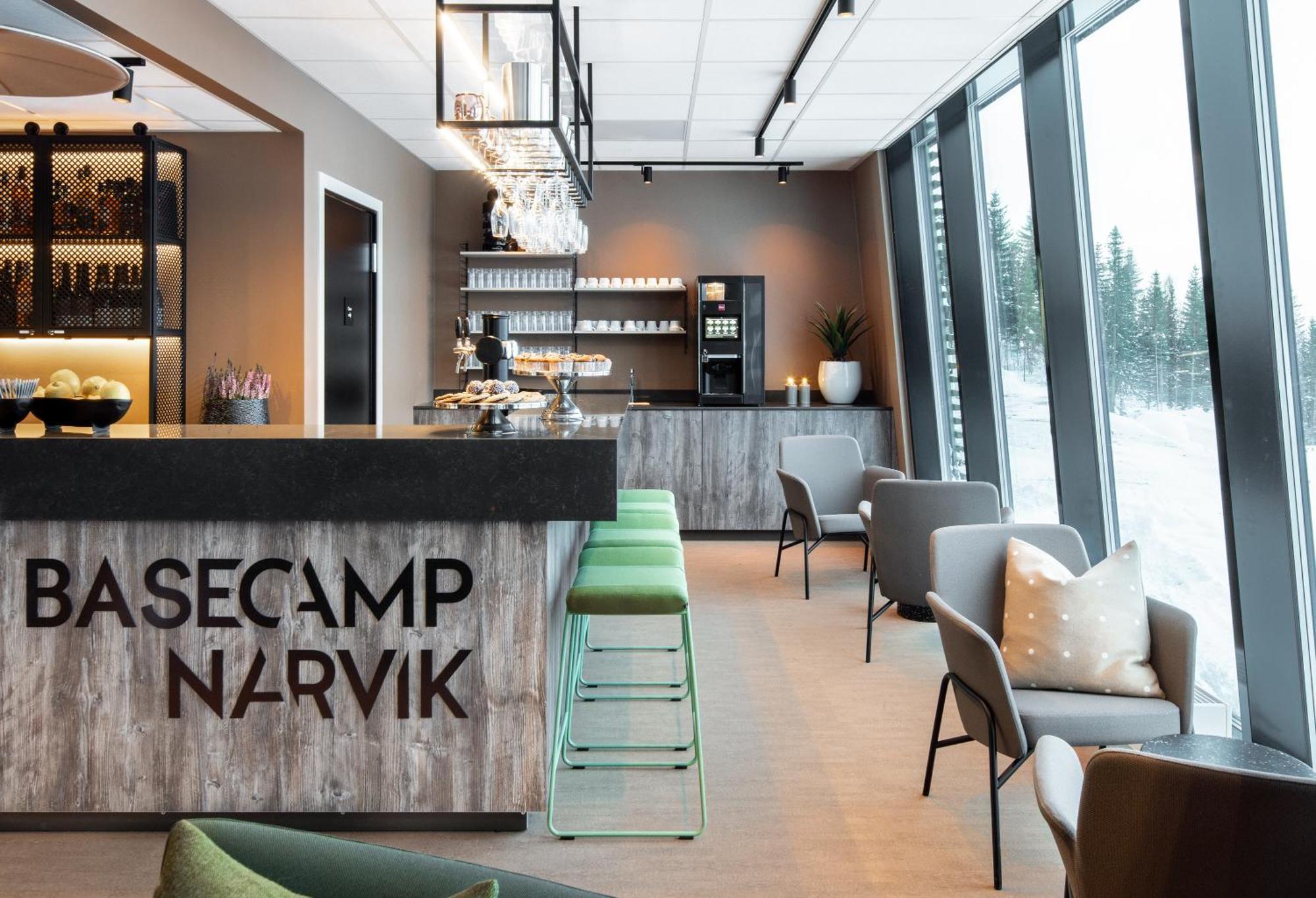 Отель Basecamp Нарвик Экстерьер фото